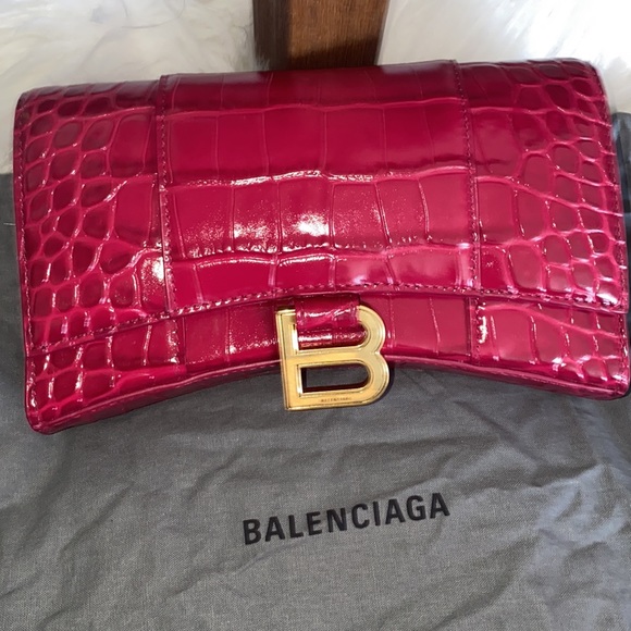 Bag - Picture 2 of 3